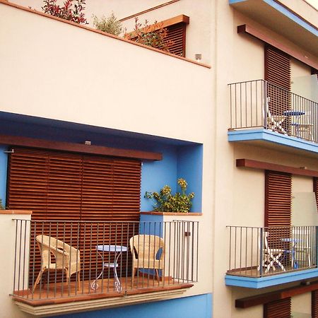 Hotel Carmen Roses Exterior foto